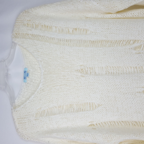 She & Sky ivory knitted pullover distressed sweater - Picture 2 of 7